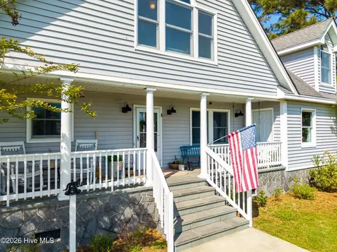 126 Narrow Shore Road Aydlett NC 27916