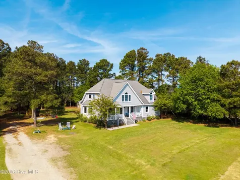 126 Narrow Shore Road Aydlett NC 27916