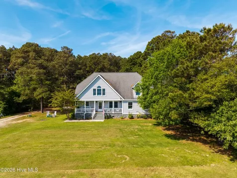 126 Narrow Shore Road Aydlett NC 27916