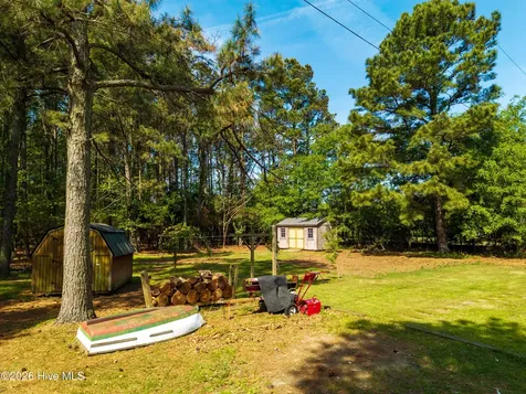 126 Narrow Shore Road Aydlett NC 27916