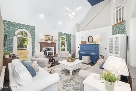 126 Narrow Shore Road Aydlett NC 27916