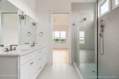 99 Pine Tree Point Snow Hill NC 28580