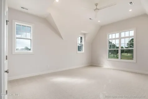 99 Pine Tree Point Snow Hill NC 28580