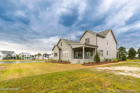99 Pine Tree Point Snow Hill NC 28580