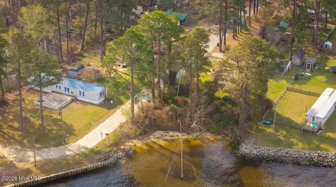 147 Rhodes Drive Columbia NC 27925