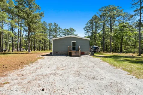 428 H Coleman Lane Tabor City NC 28463