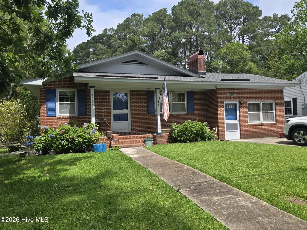 1221 Crescent Drive Elizabeth City NC 27909