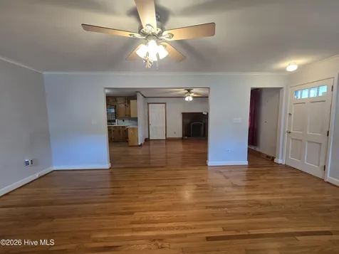 1221 Crescent Drive Elizabeth City NC 27909