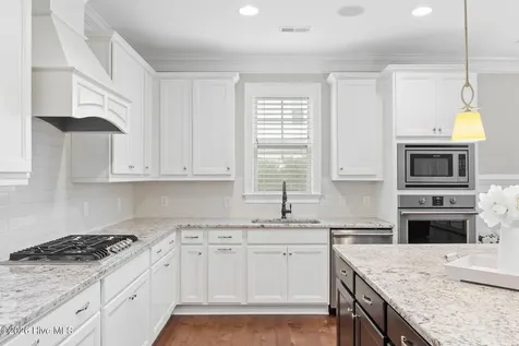 9385 Fallen Pear Lane NE Leland NC 28451