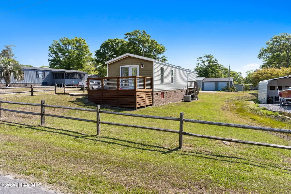 2262 W Tanglewood Drive SW Supply NC 28462