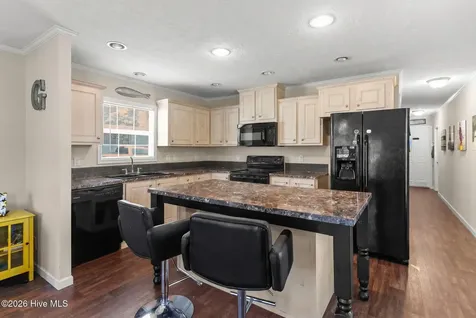 2262 W Tanglewood Drive SW Supply NC 28462