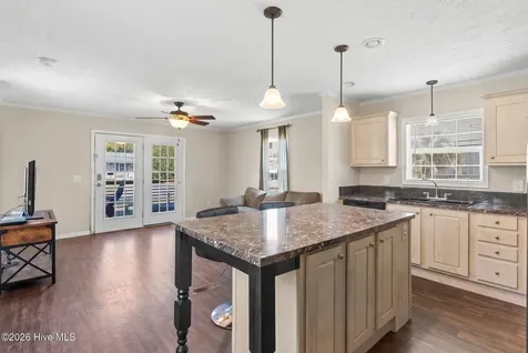 2262 W Tanglewood Drive SW Supply NC 28462