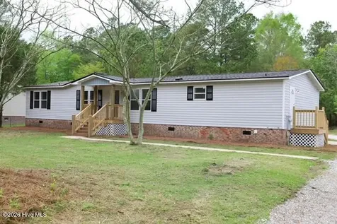 590 Luther Banks Road Richlands NC 28574