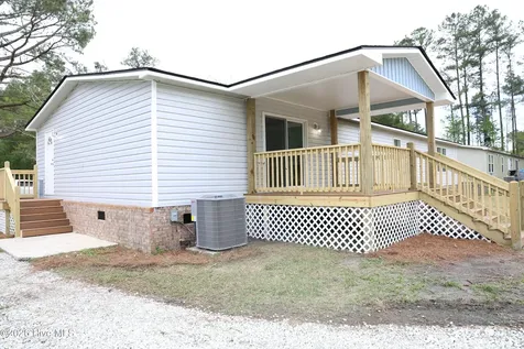 590 Luther Banks Road Richlands NC 28574