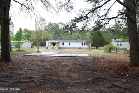 590 Luther Banks Road Richlands NC 28574