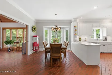 1211 Pine Valley Drive New Bern NC 28562