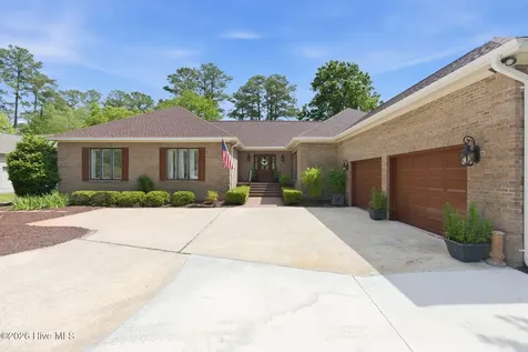 1211 Pine Valley Drive New Bern NC 28562