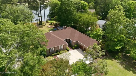 1211 Pine Valley Drive New Bern NC 28562