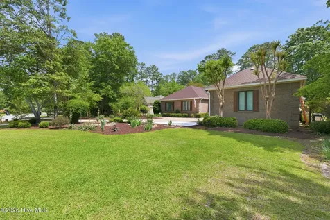 1211 Pine Valley Drive New Bern NC 28562
