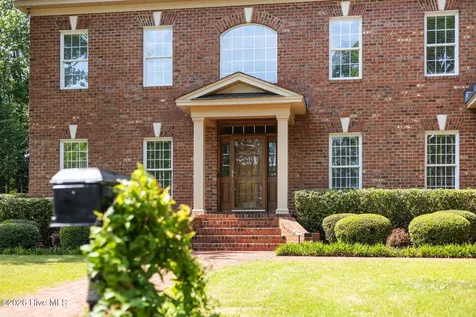 2800 Marylebone Circle Greenville NC 27858
