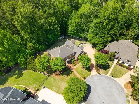 2800 Marylebone Circle Greenville NC 27858