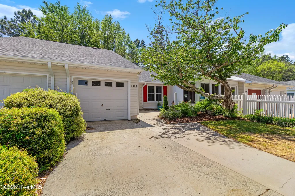 3803 Galantis Drive Morehead City NC 28557