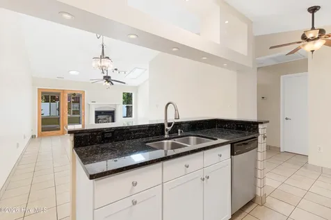3803 Galantis Drive Morehead City NC 28557