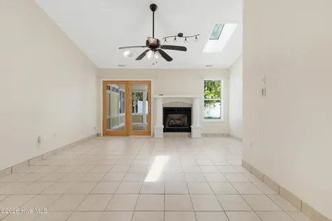 3803 Galantis Drive Morehead City NC 28557