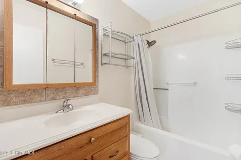 3803 Galantis Drive Morehead City NC 28557