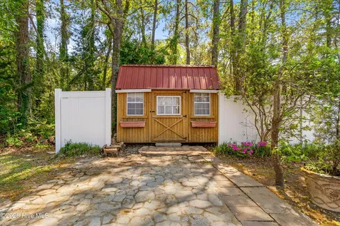 3803 Galantis Drive Morehead City NC 28557