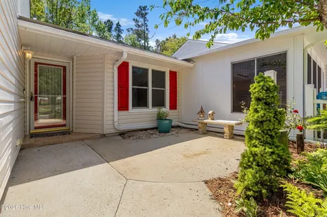 3803 Galantis Drive Morehead City NC 28557