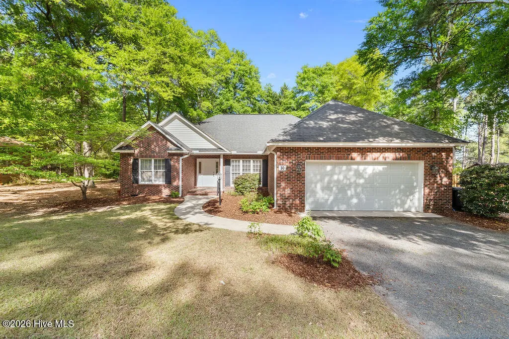 30 Oakmont Circle Pinehurst NC 28374