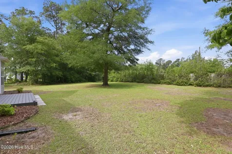 411 Ardan Oaks Circle Cape Carteret NC 28584