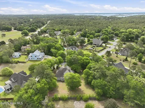 411 Ardan Oaks Circle Cape Carteret NC 28584