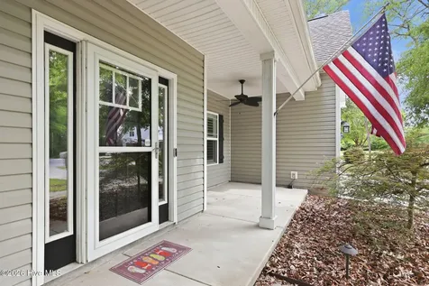 411 Ardan Oaks Circle Cape Carteret NC 28584