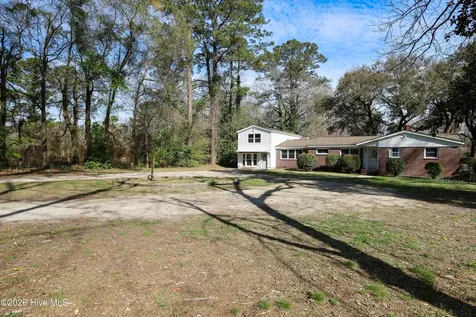 1190 Blue Creek Road Jacksonville NC 28540