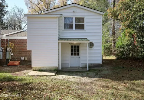 1190 Blue Creek Road Jacksonville NC 28540