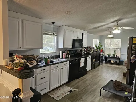 1119 Ccc Road Sneads Ferry NC 28460