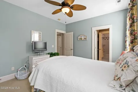 2668 Parkridge Drive Southport NC 28461