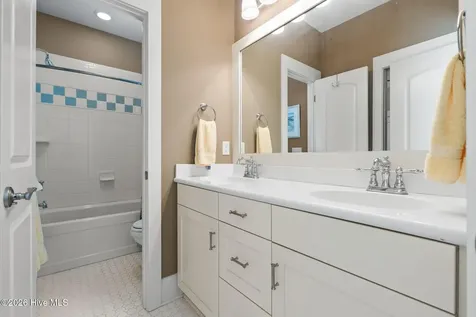 2668 Parkridge Drive Southport NC 28461