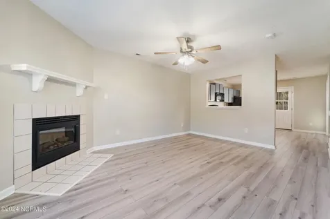 957 W Pueblo Drive Jacksonville NC 28546