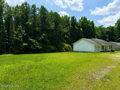 136 Constitution Avenue Jacksonville NC 28540
