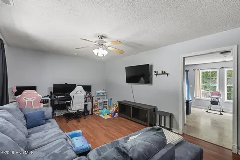 136 Constitution Avenue Jacksonville NC 28540