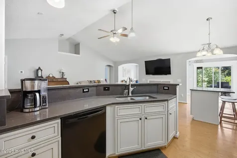 100 Mulberry Circle Hampstead NC 28443