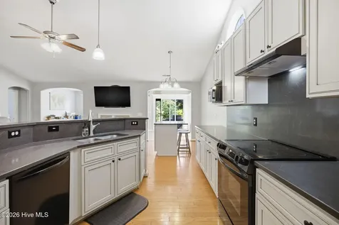 100 Mulberry Circle Hampstead NC 28443