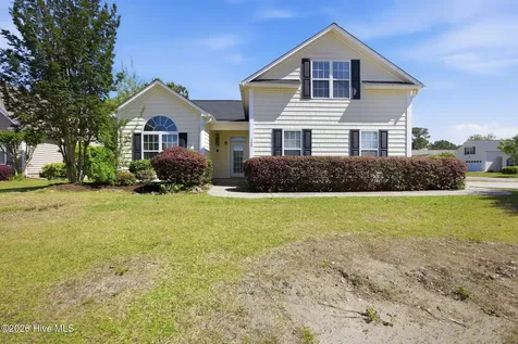 100 Mulberry Circle Hampstead NC 28443