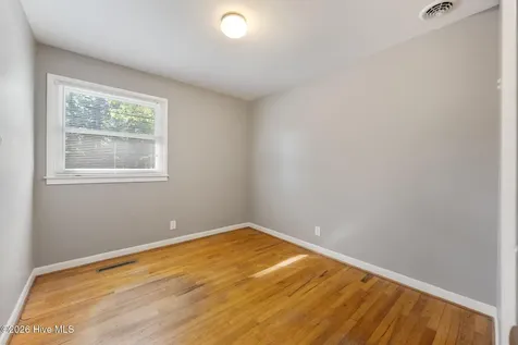 302 W 3rd Avenue Raeford NC 28376