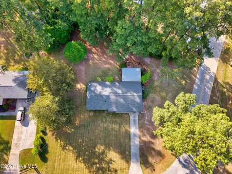 302 W 3rd Avenue Raeford NC 28376