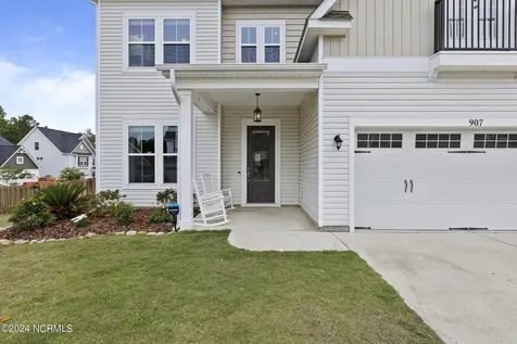 907 W Arboria Drive Hampstead NC 28443