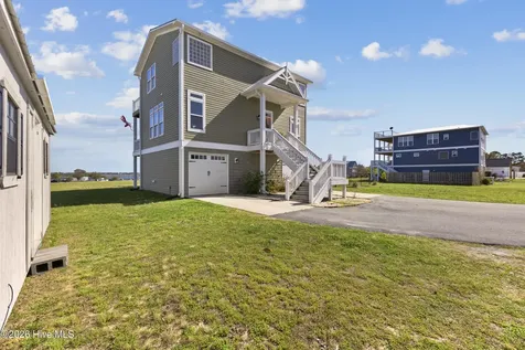 345 Twin Oaks Drive Hampstead NC 28443